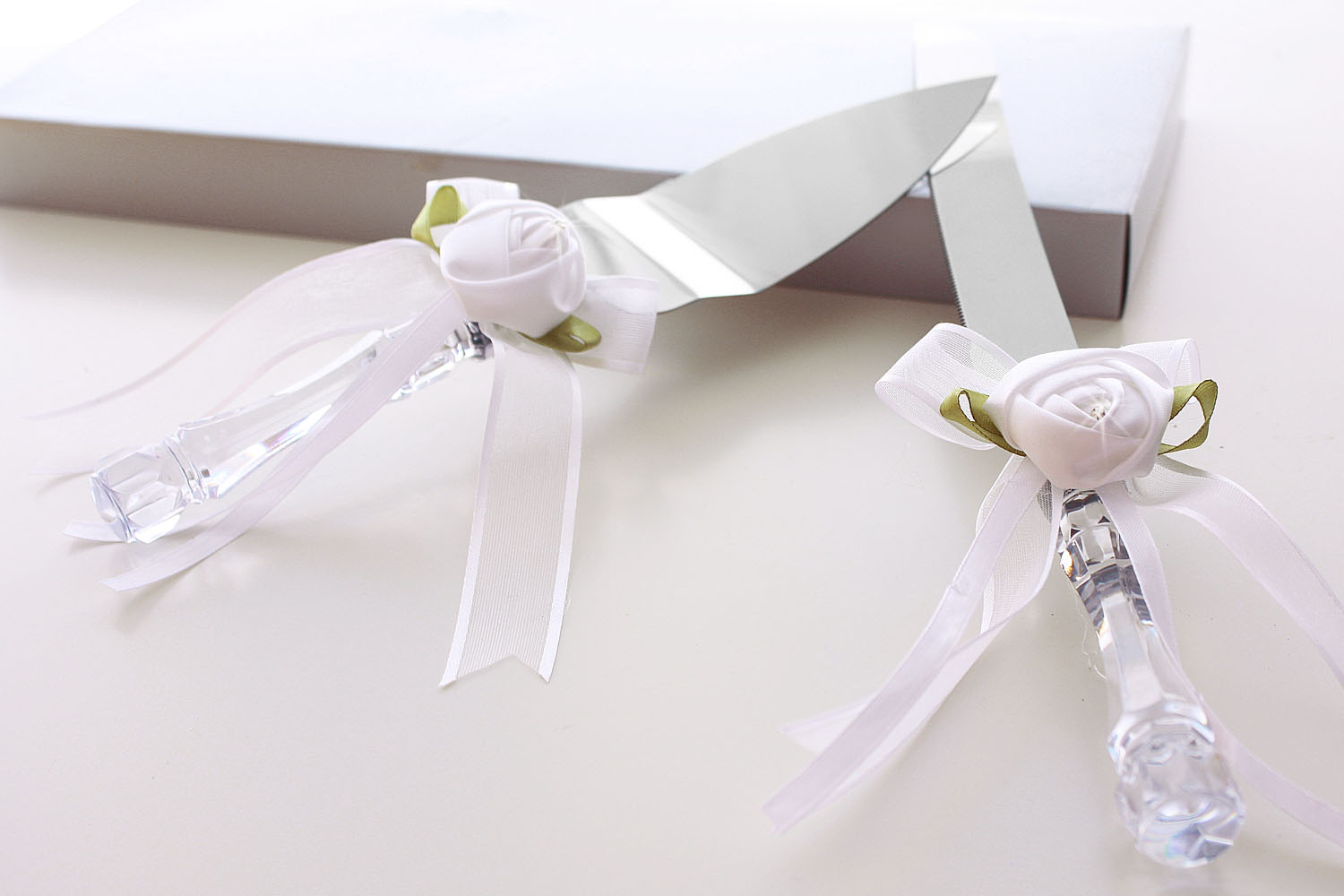 Couverts Gateau De Mariage Blanc Fleur Strass Ruban Neuf Ebay